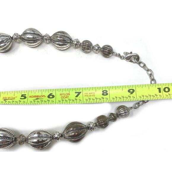 Vintage St. Thomas Silver Tone Multi Disc Textured Circle Statement Necklace - Picture 9 of 9